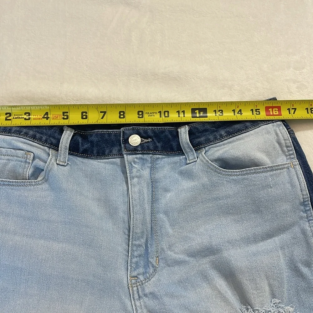 HOLLISTER ULTRA HIGH RISE MOM JEANS WOMENS SIZE 13R